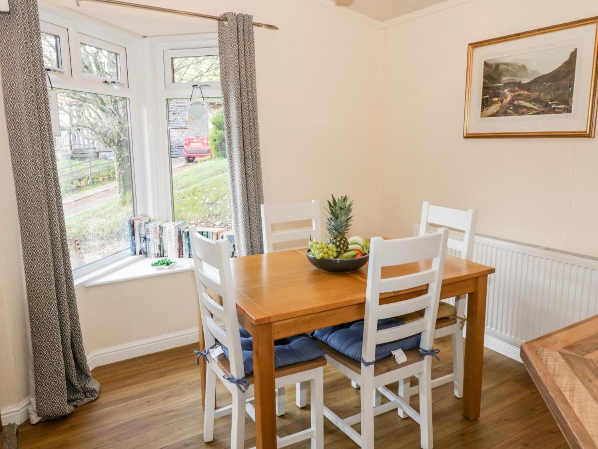 The Wee Lodge Glendevon エクステリア 写真